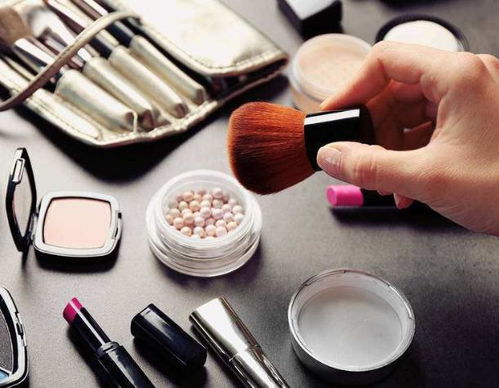 一個男生賣化妝品,如今公司已擁有5家門店