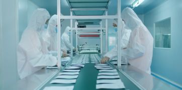 廣州蘿薇化妝品代加工廠能夠給客戶提供什么服務